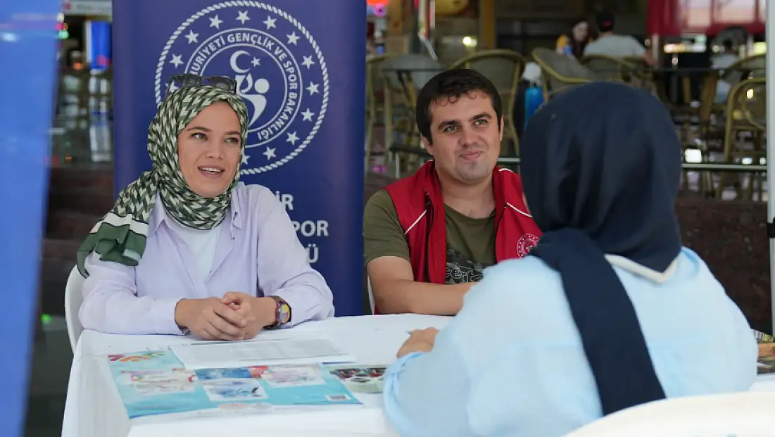 Balıkesir’de Üniversite Öğrencilerine Yönelik Rehberlik ve Destek Stantları Kuruldu