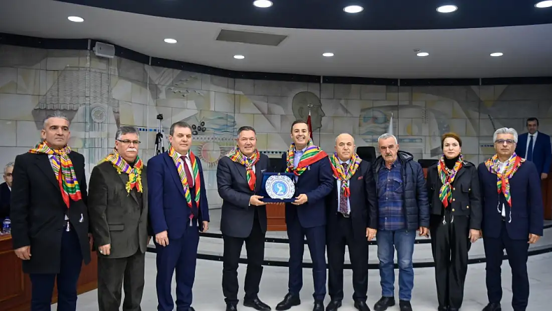 Başkan Akın, Balıkesirli Yörük Türkmenleri ağırladı