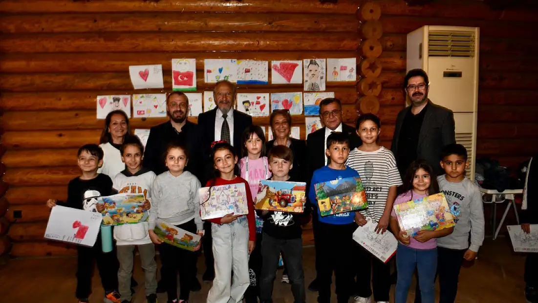 MİNİKLERİN GÖZÜNDEN ATATÜRK