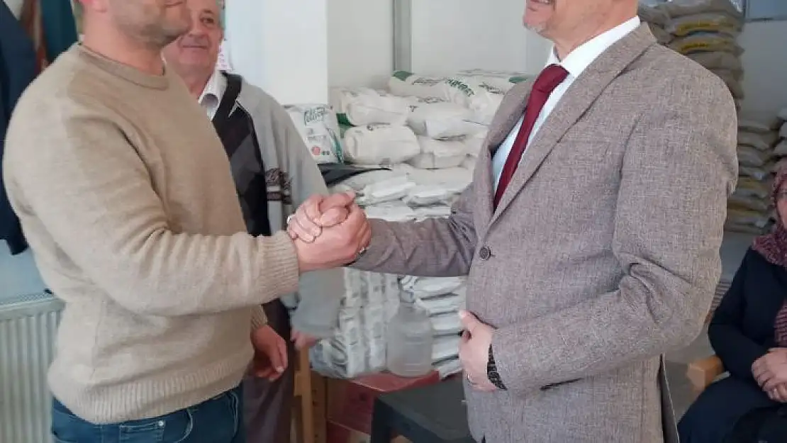 Ahmet Gür, Dursunbey'de Vatandaşlarla ve Esnafla Bir Araya Geldi.