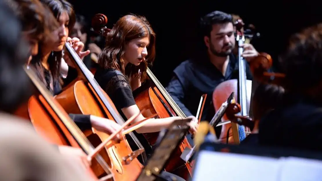Altıeylül Çello Konseriyle Bahara Merhaba Dedi