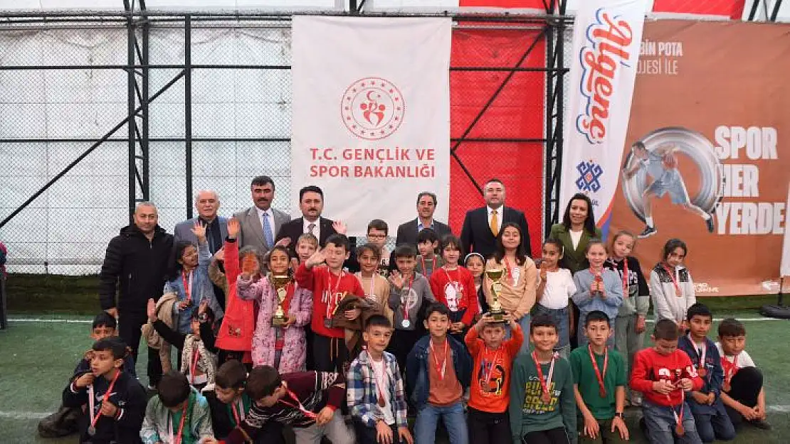 Altıeylül'de Çocuk Oyunları Unutturulmuyor