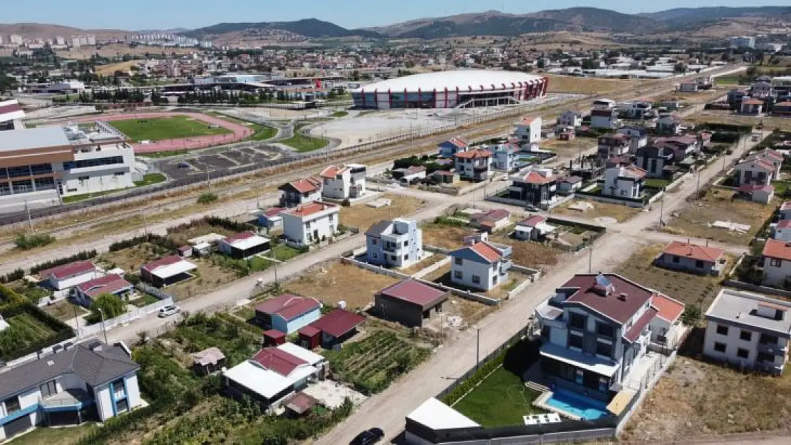 Altıeylül'de Yol Çalışmaları Sürüyor