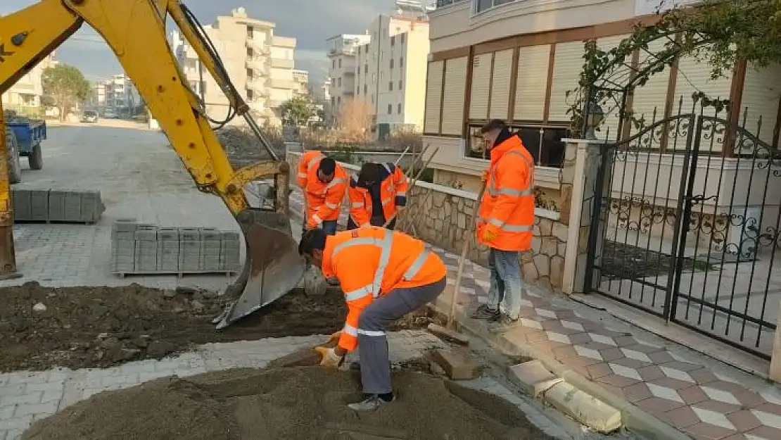 Altınkum'da Doğalgaz Çalışmasında Bozulan Yollar Yenileniyor