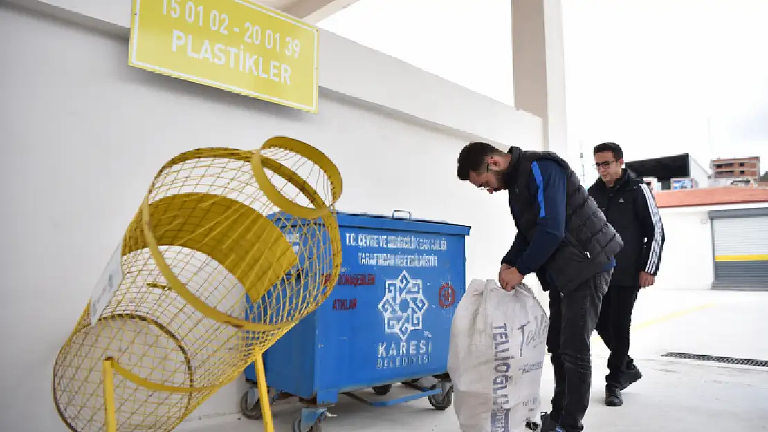 Atık Getirme Merkezi'ne İlk Atıklar Geldi