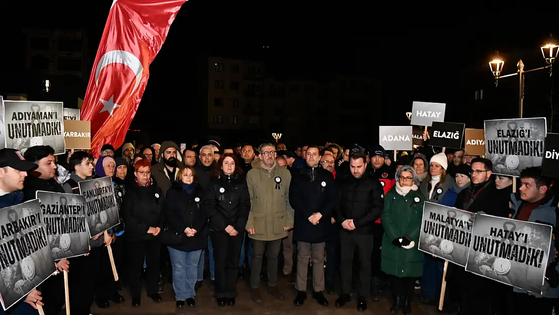 Balıkesir'de 6 Şubat Depremlerinde hayatlarını kaybedenler anıldı