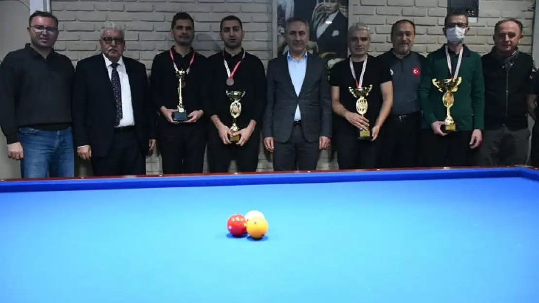 Balıkesir'de Bilardo Şampiyonası Heyecanı