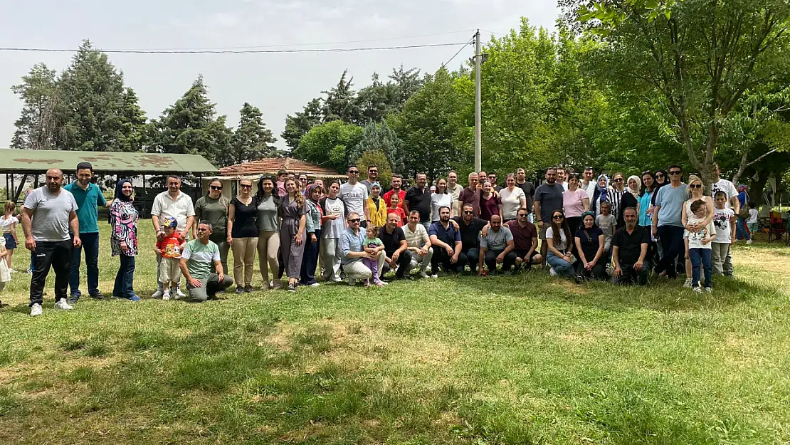 Balıkesir Eczane Teknisyenleri 2. Bahar Şenliğinde doyasıya eğlendi