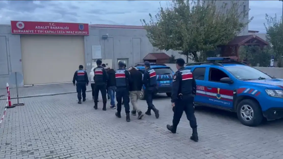 Balıkesir Emniyeti'nden Geniş Çaplı Operasyon...(Arşiv foto)