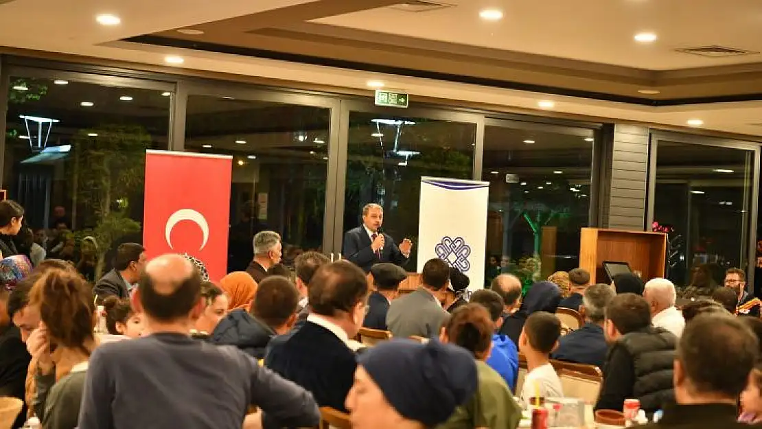 Balıkesirli Roman Vatandaşlar İftarda Biraraya Geldi