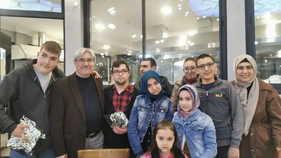 Başkan Cengiz İvrindi'de Gönüllere Dokunuyor