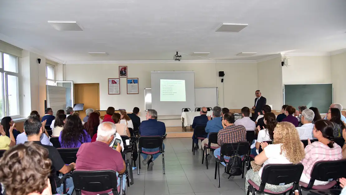 BAÜN Rektörü Prof. Dr. Yücel Oğurlu, Necatibey Eğitim Fakültesi Akademik Kurul Toplantısına Katıldı