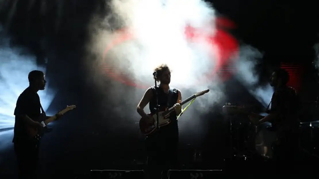 BURHANİYE 33.KÜLTÜR VE SANAT FESTİVALİ KAPILARINI AÇTI