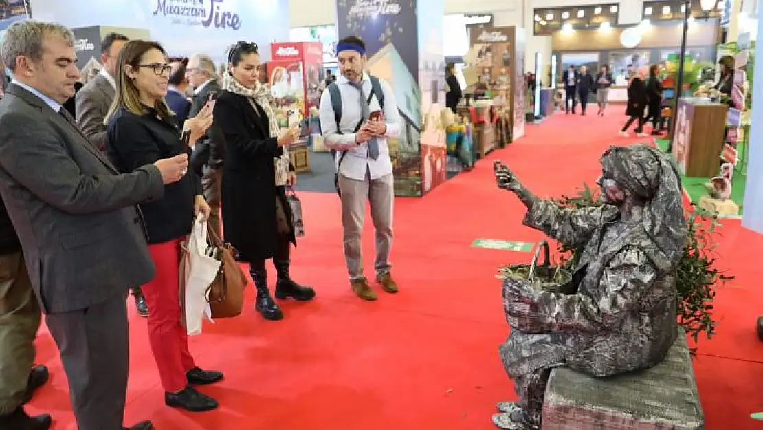 Burhaniye Belediyesi Emıtt'te Ziyaretçilerini Ağırlıyor