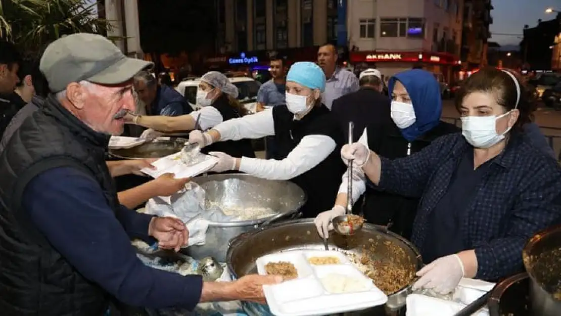 Burhaniye'de İftar Sofraları Kurulacak