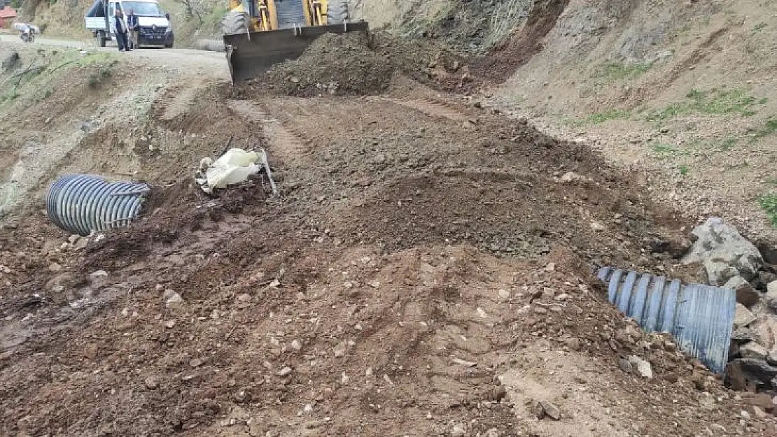 Burhaniye Kırsal Mahallelerinde Çalışmalar Devam Ediyor