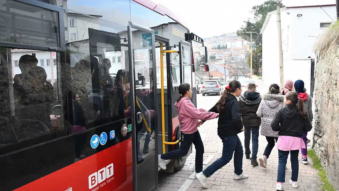 Büyükşehir, öğrenciler için seferber oldu