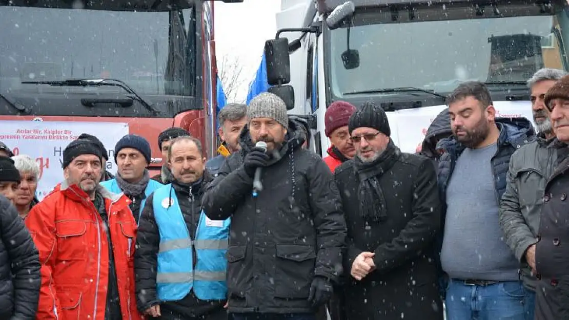Depremzedeler için Sındırgı Birlik Oldu, 2 TIR Yola Çıktı