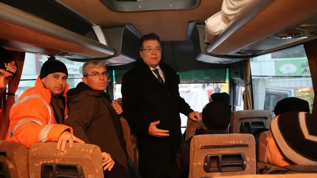 Edremit Belediyesi İlk Yardım Ekibi Deprem Bölgesine Gitti