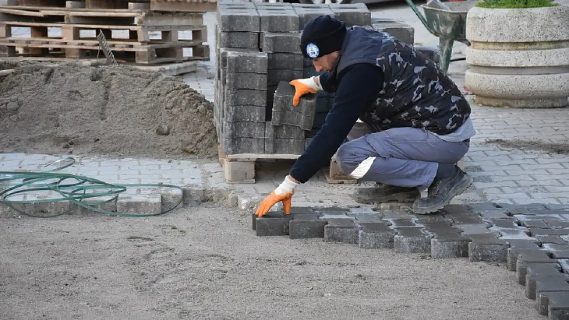 Edremit Belediyesi'nden Yollara Bakım