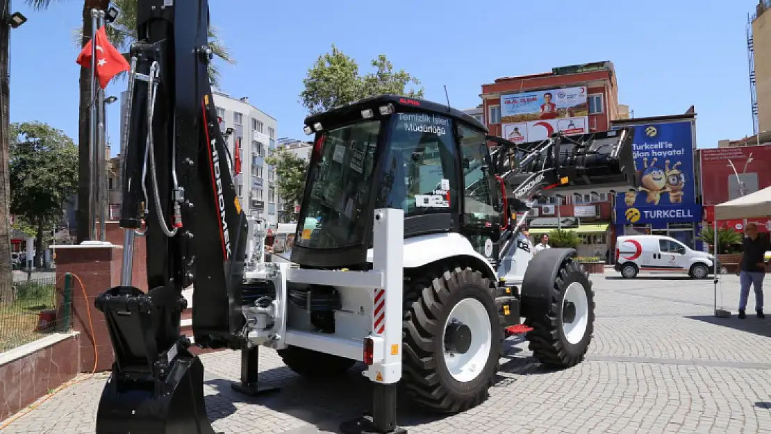 Edremit Belediyesi'ne Yeni İş Makinası