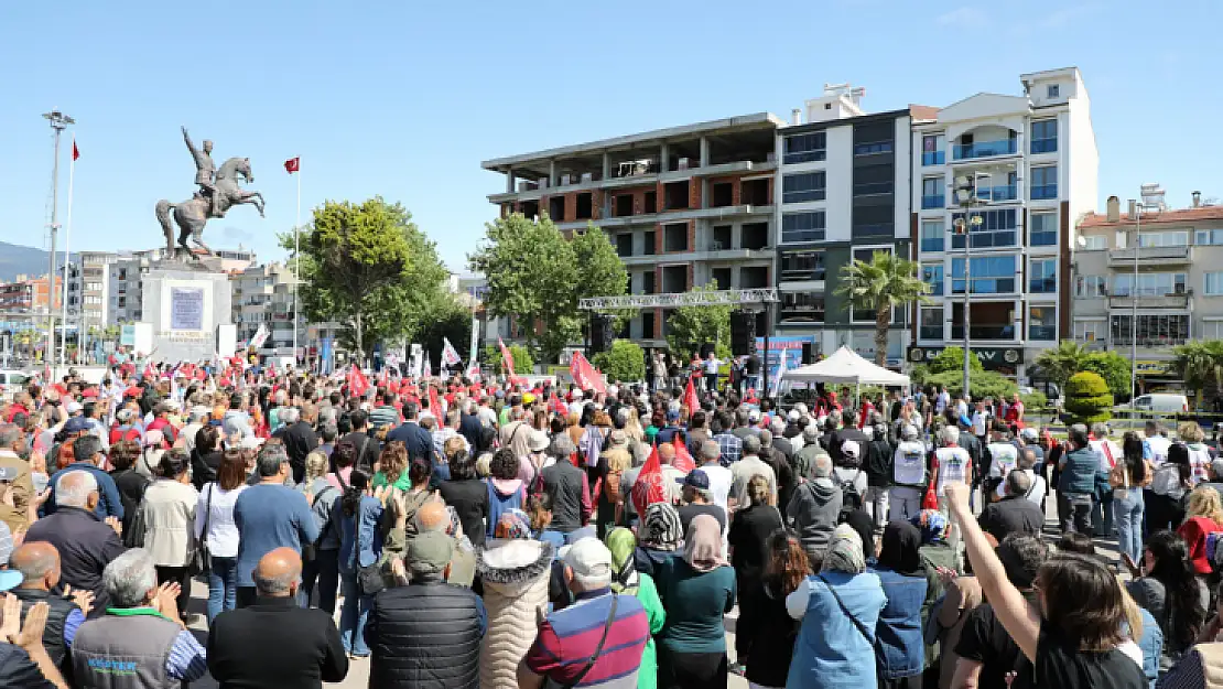 Edremit'te İşçi Bayramı coşkuyla kutlandı