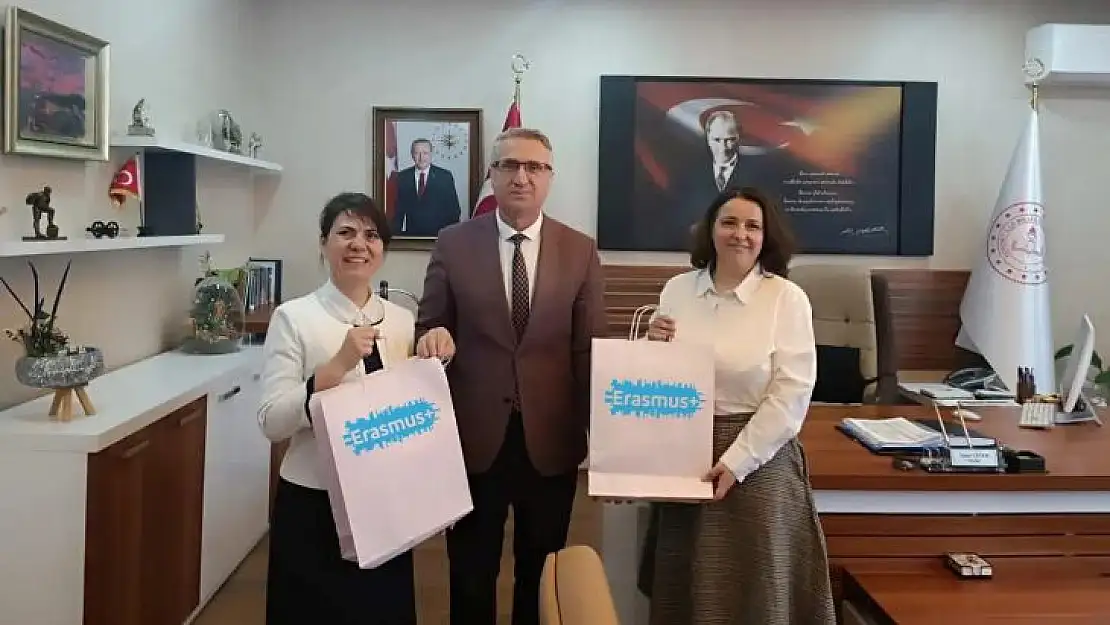 Edremit'te Okullar AB Projeleri İle Göz Dolduruyor