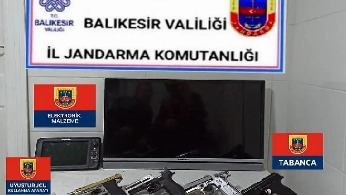 Edremit'te Şüpheli Araçta Arama Yapıldı