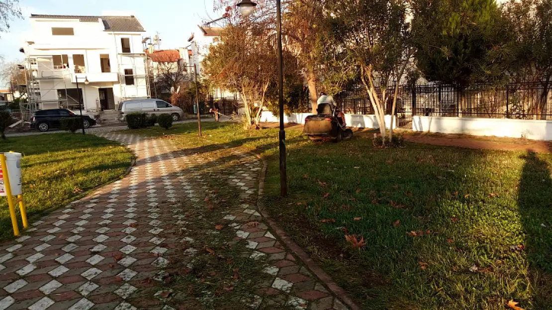 Edremit'te Yeni Park Çalışmaları