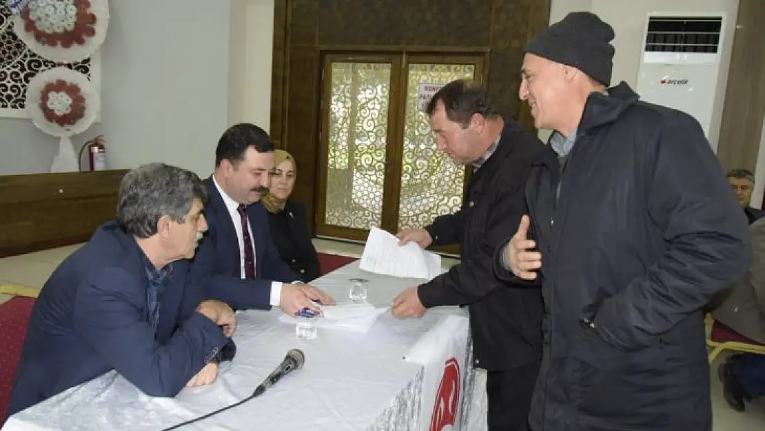 Gökay Yüksel: 'Muhtar demek mahallesinin onuru, demokrasinin namusudur.'