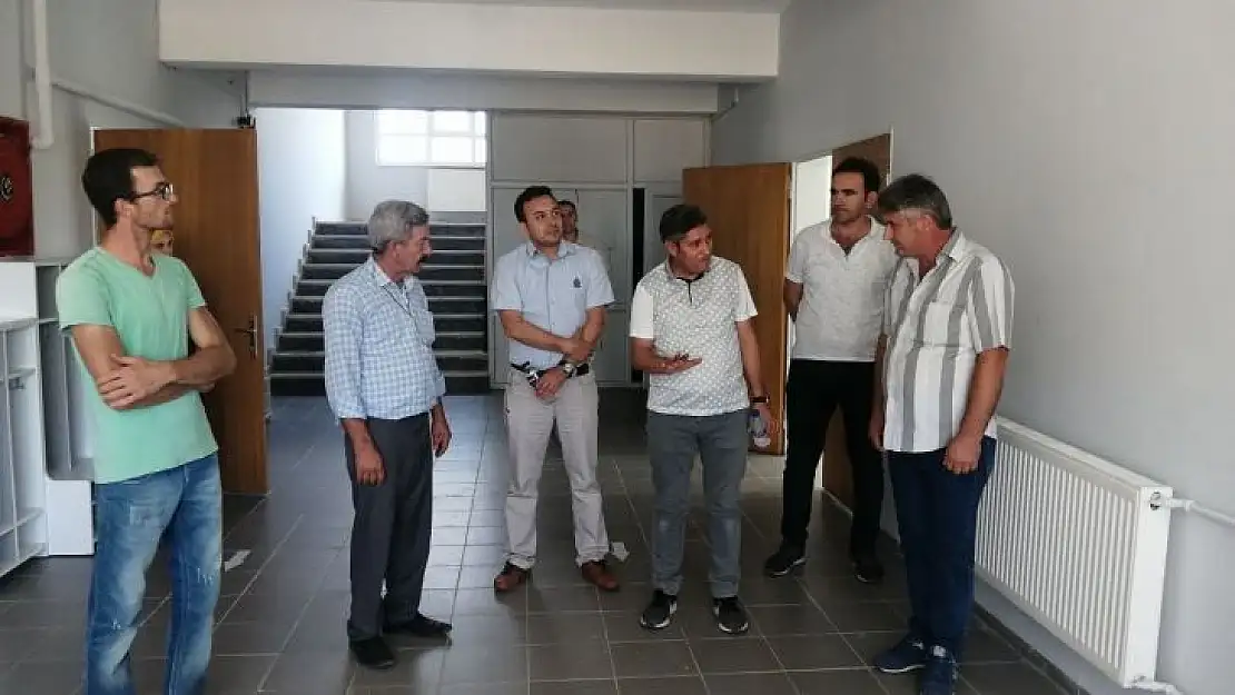 İl Milli Eğitim Müdürü Ali Tatlı Bandırma'da İncelemelerde Bulundu