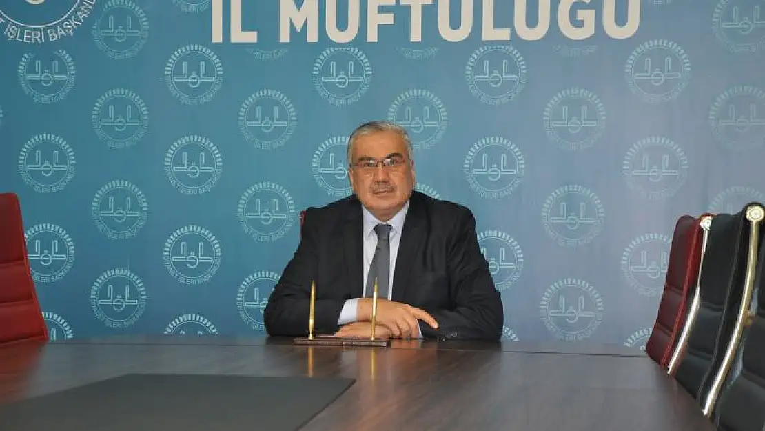 İl Müftüsü Celal Sürgeç'ten Kadir Gecesi Kutlama Mesajı