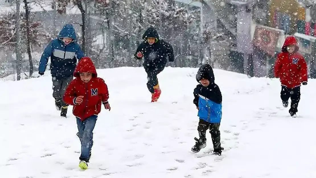 İSTANBUL'DA YARIN OKULLAR TATİL