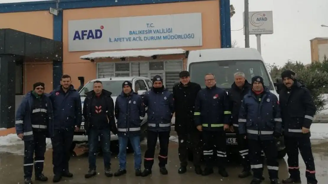 Karesi 10 Kişilik Uzman Ekiple Deprem Bölgesinde