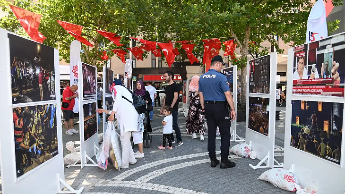 Karesi Belediyesi'nden 'Vatan Uğruna' Fotoğraf Sergisi