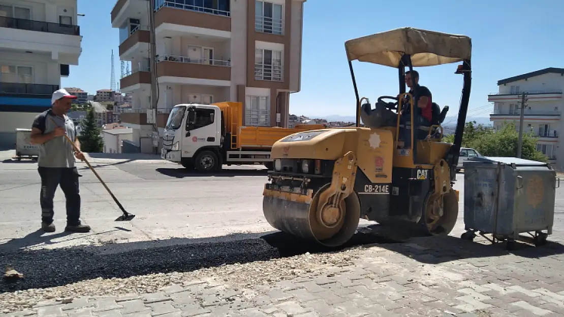 Karesi'de Yol Çalışmaları Devam Ediyor