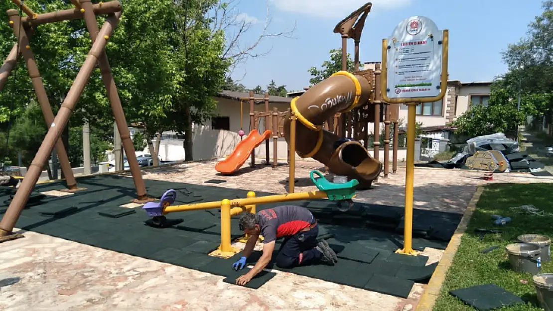 Karesi Sokak Sokak Yaza Hazırlanıyor