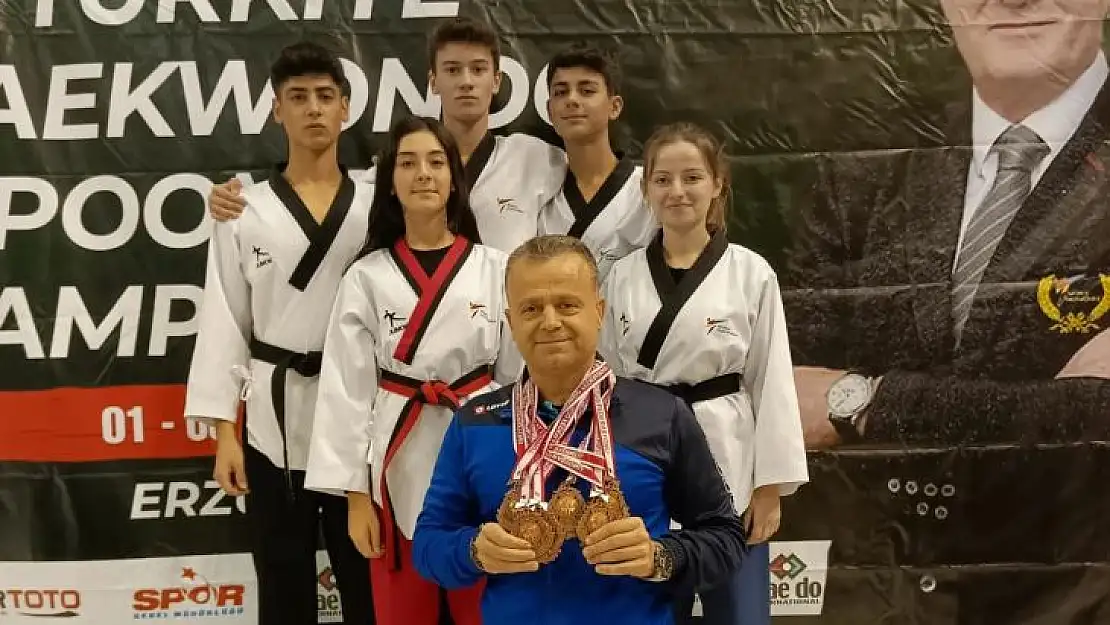 Karesi Taekwondo Spor Kulübü Erzurum'dan 6 madalya İle Döndü