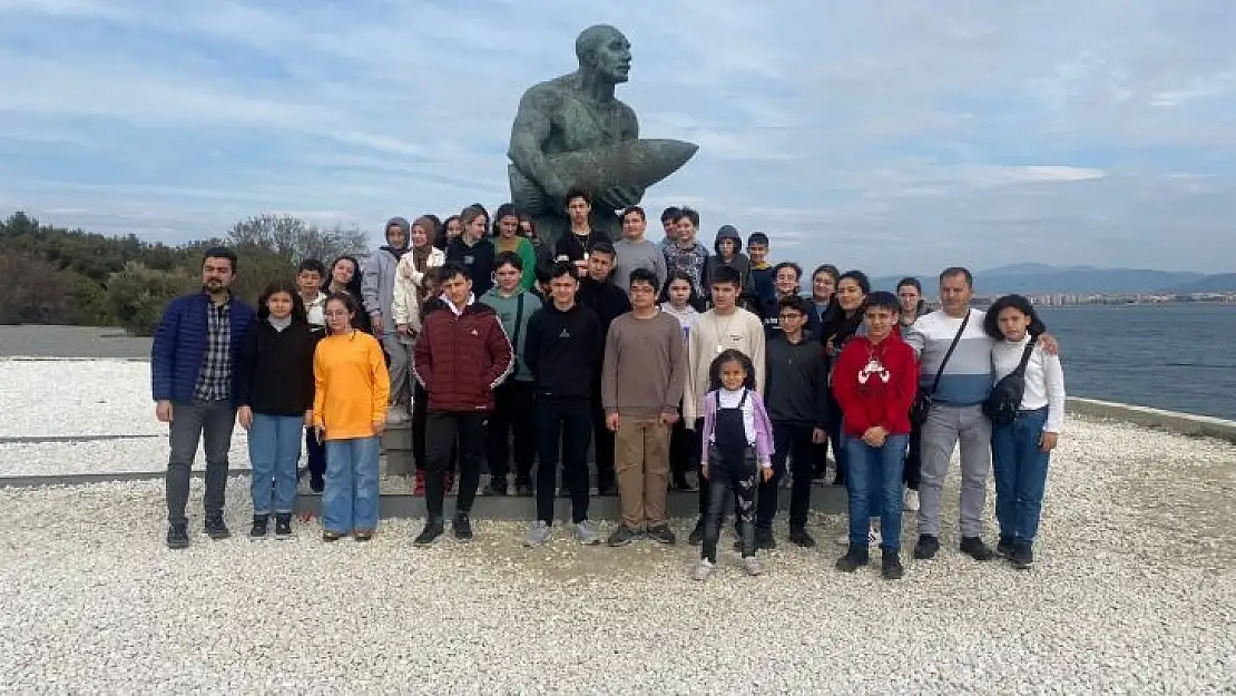 Karesili Öğrenciler Çanakkale'de Ecdat İle Buluştu