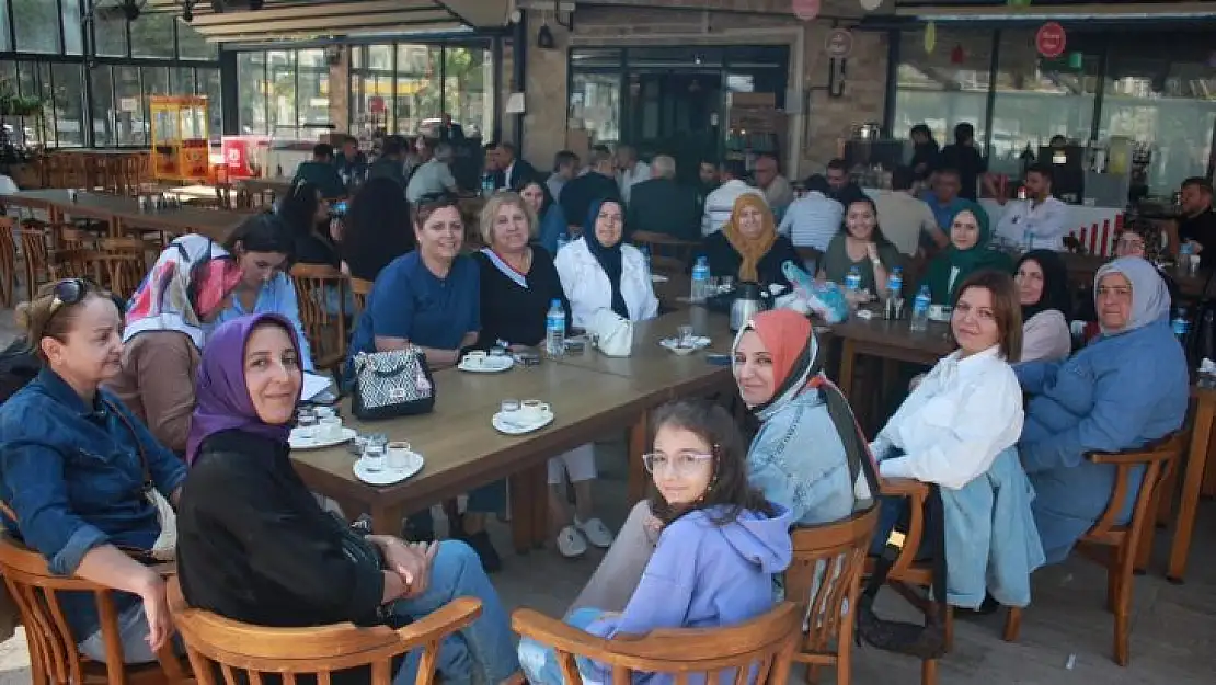 MHP Karesi İlçe'den Birlik ve Beraberlik Kahvaltısı