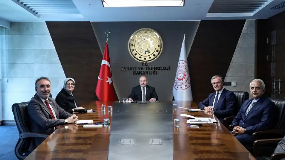 Milletvekili Uygur, Bakan Varank'ı Ziyaret Etti