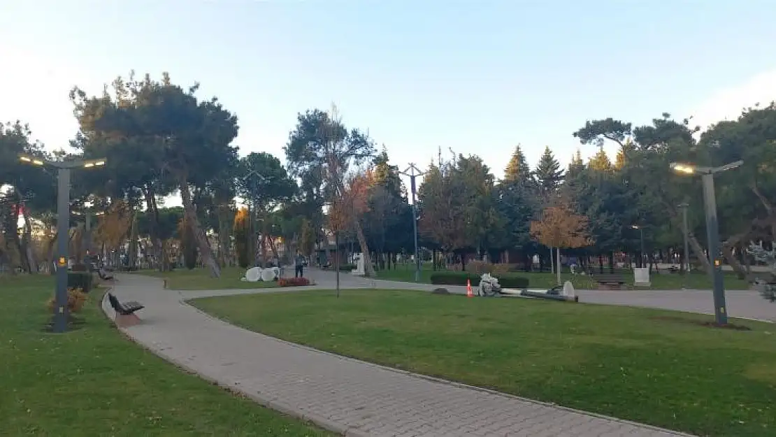 Şehitler Parkı'na Yeni Nesil Aydınlatma