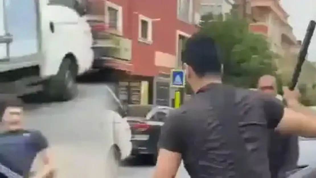 Trafikte Aracından İnerek, kavga edenlerin ehliyeti alınacak mı?