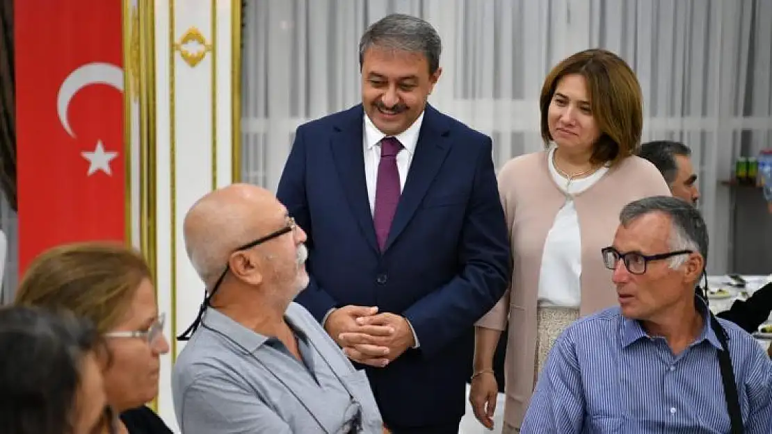 Vali Şıldak'tan Gönülleri Buluşturan İftar