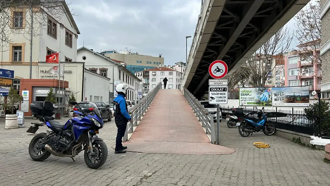 Yaya güvenliği için Büyükşehir zabıta ekipleri harekete geçti