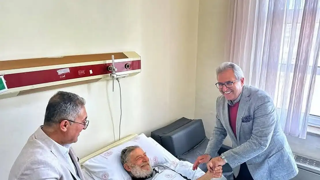 Yeşilçam'ın efsanesi  Ahmet Mekin, talihsiz bir kaza sonucu düşerek kalçasını kırdı