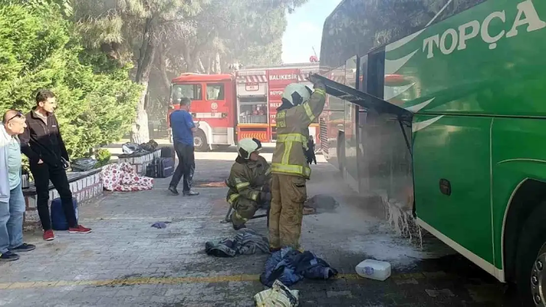 Yolcu otobüsünde çıkan yangın itfaiye ekipleri tarafından söndürüldü