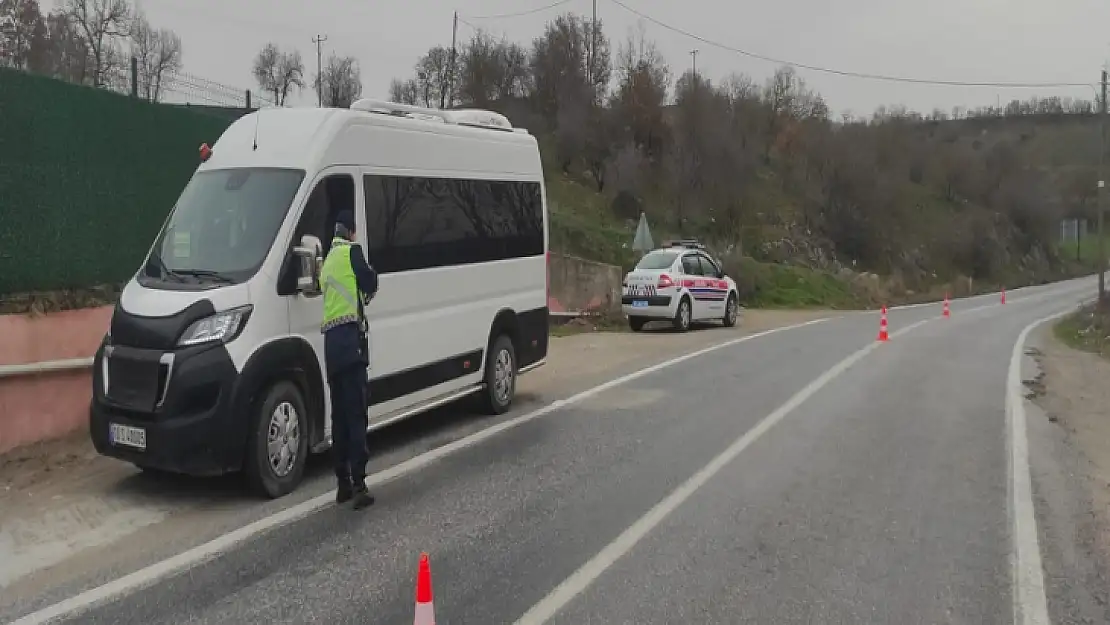 Yolcu Taşımacılığı Yapan Araç ve Sürücüler Denetlendi