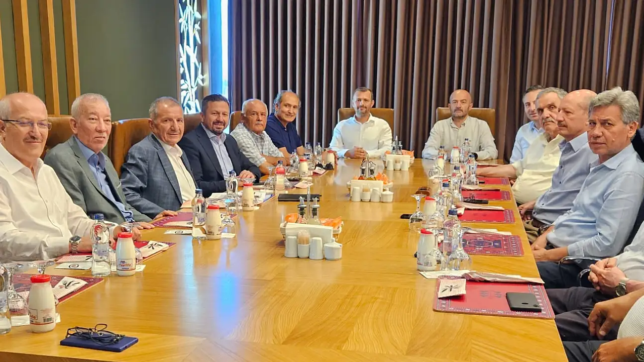 AK PARTİ'DE MAZİDEN ATİYE TECRÜBE PAYLAŞIMI