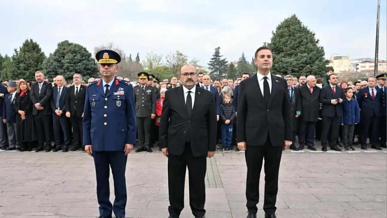 Balıkesir, 10 Kasım'da Ata'sını andı